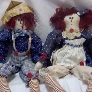 Raggedy Ann and Andy dolls
